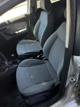 Seat Ibiza 1.9 101кс., снимка 9