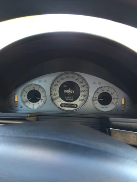 Mercedes-Benz E 500 E 500, снимка 16