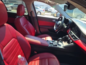 Alfa Romeo Giulia TI* DISTRONIK* HARMAN* KEYLESS* * *  | Mobile.bg    10