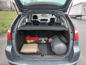 Citroen C4 Picasso 1.8i - 2600 € / 5085.16 лв. - 21418936 5