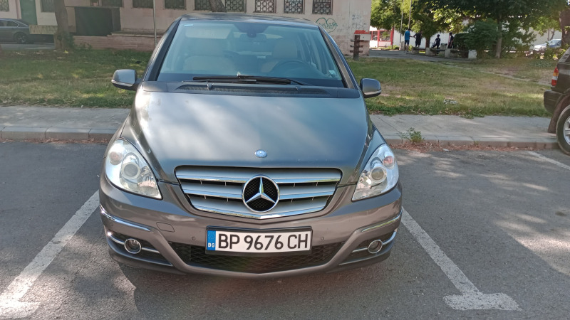 Mercedes-Benz B 180 Б класа, снимка 1 - Автомобили и джипове - 46281098