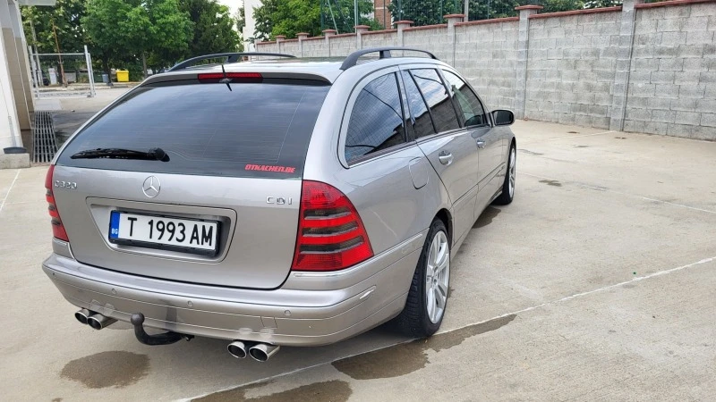 Mercedes-Benz C 320, снимка 11 - Автомобили и джипове - 47584701