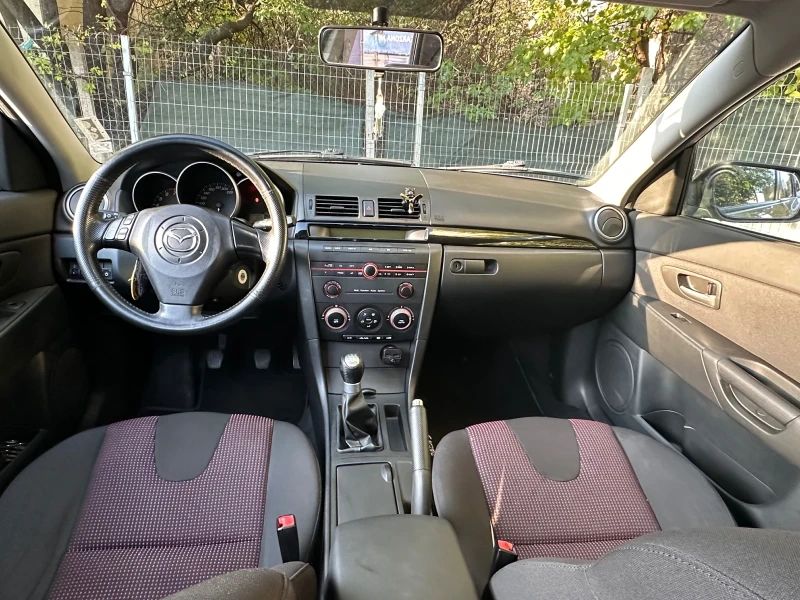 Mazda 3, снимка 7 - Автомобили и джипове - 47650041