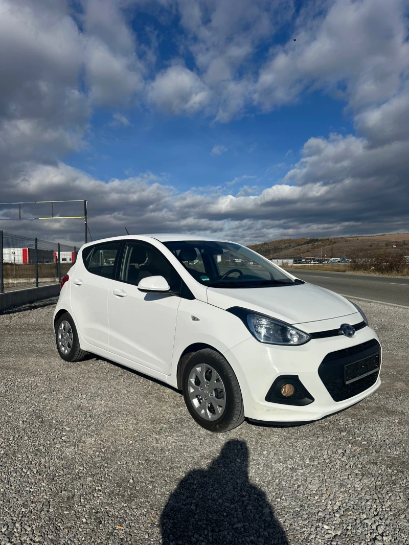 Hyundai I10 1.0i EURO 6 TUV COC Service book, снимка 4 - Автомобили и джипове - 48059411