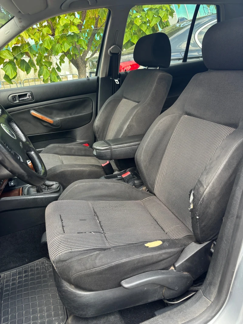 VW Golf 2.8, 4 motion, снимка 11 - Автомобили и джипове - 51702588