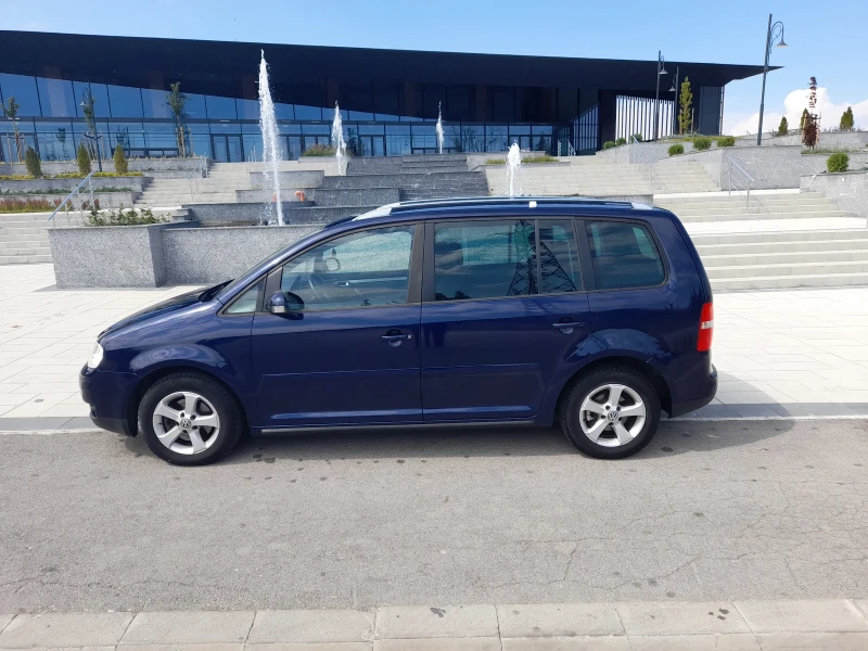 VW Touran 1.9 TDI, снимка 2 - Автомобили и джипове - 51784865