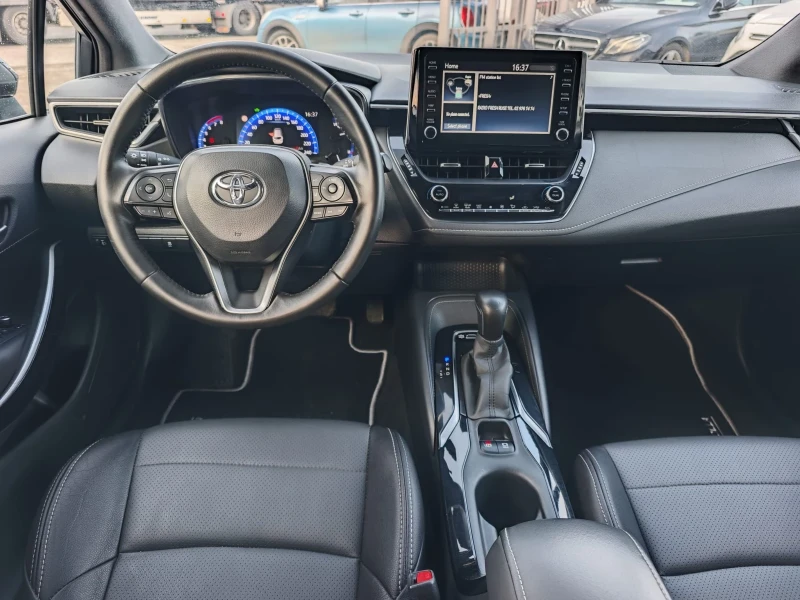 Toyota Corolla HYBRID* КОЖА* CARPLAY* , снимка 9 - Автомобили и джипове - 53300437