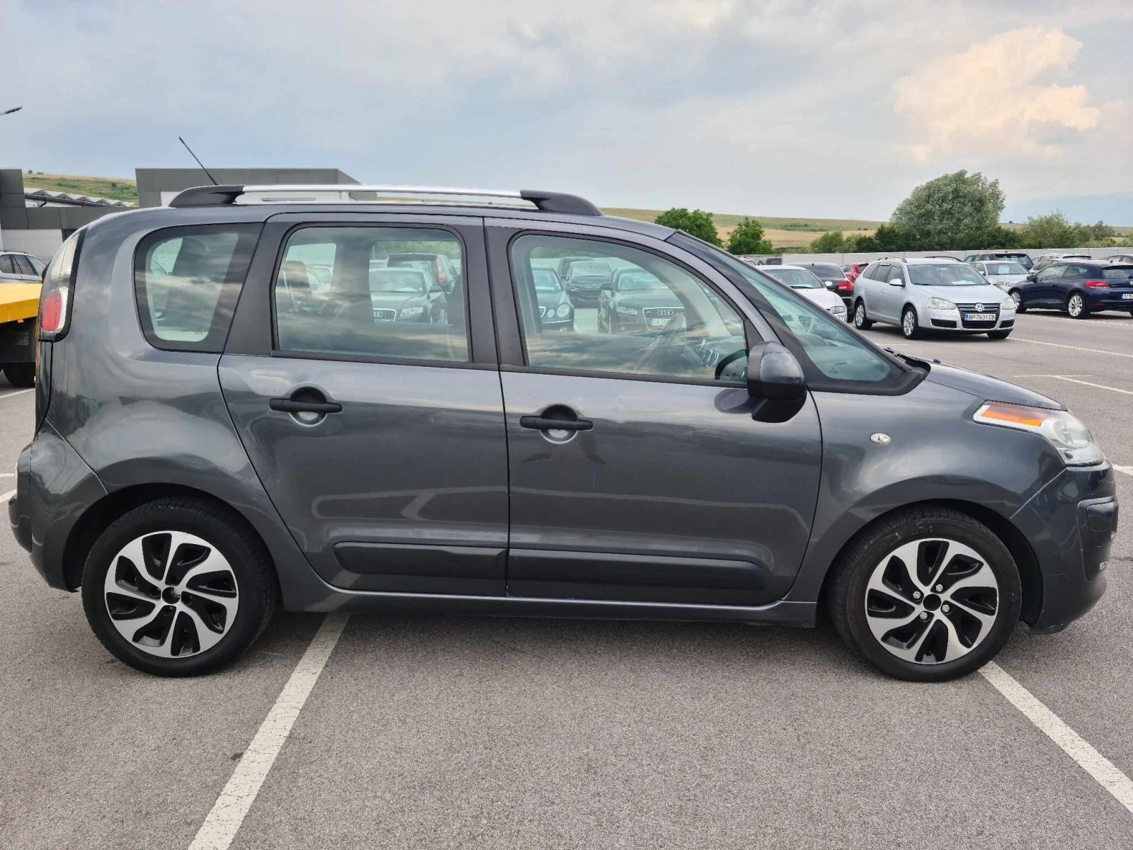 Citroen C3 Picasso 1.6d - изображение 5