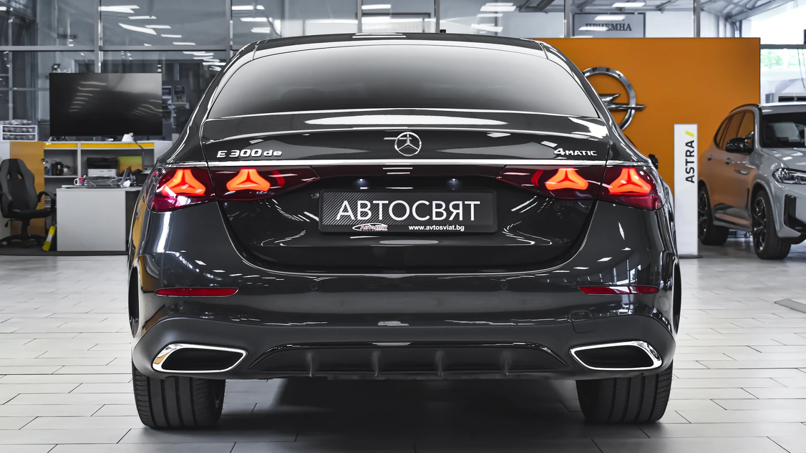 Mercedes-Benz E 300 de AMG Line Plug-in Hybrid 4MATIC - изображение 3