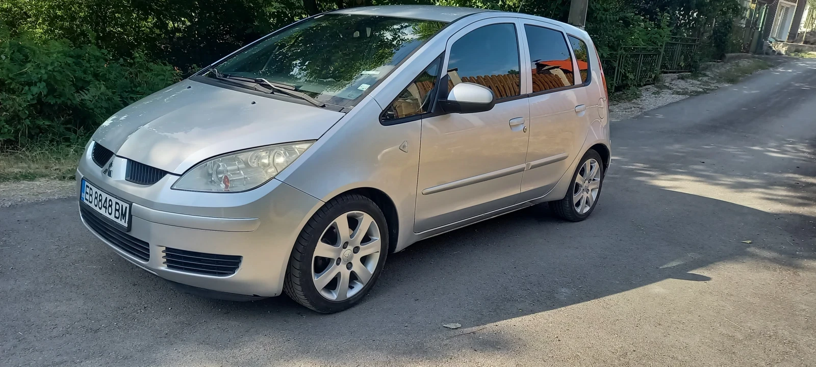 Mitsubishi Colt  - изображение 2
