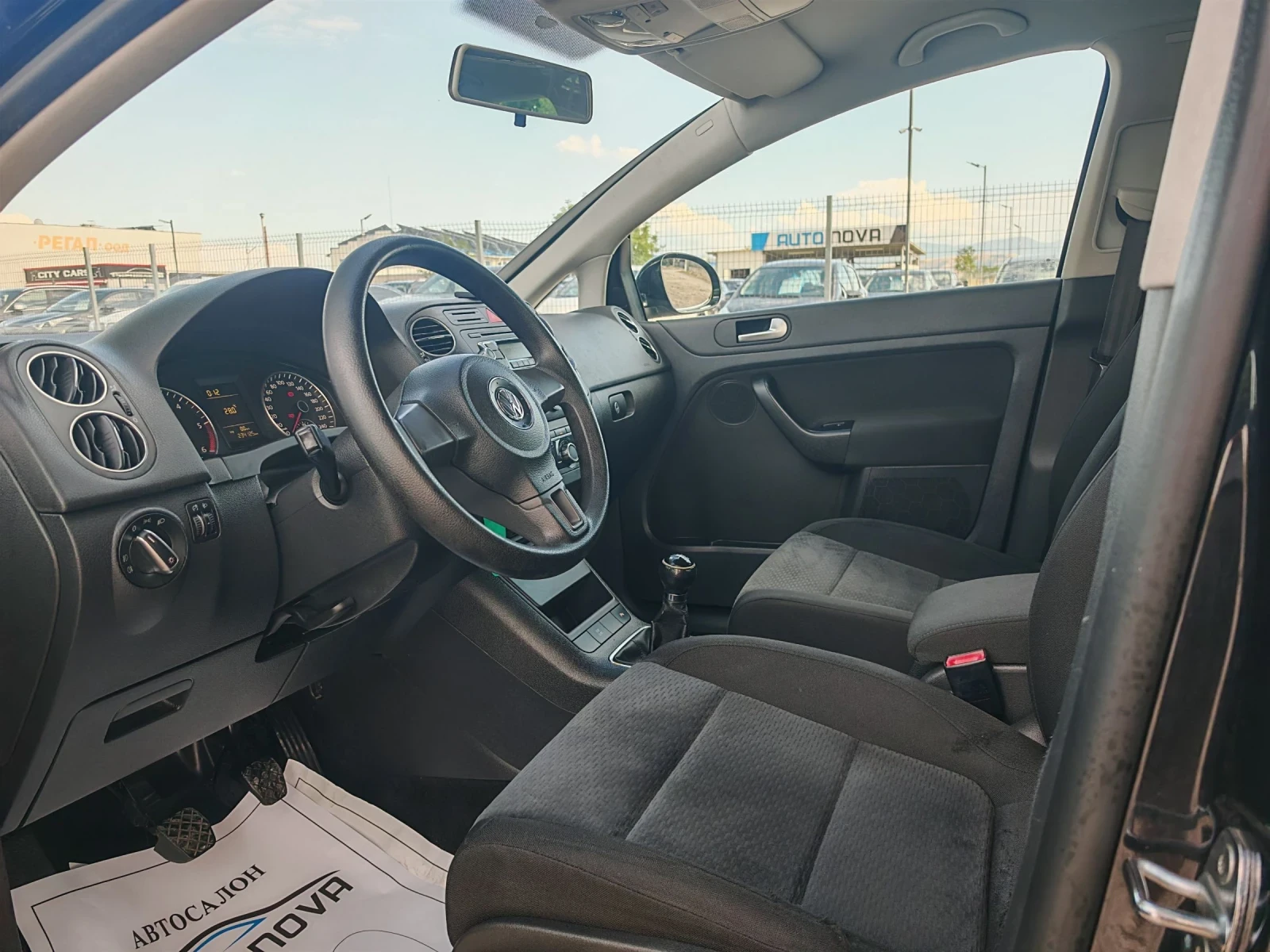 VW Golf Plus 1.6 ДИЗЕЛ 105 К.С. FACELIFT! УНИКАЛНА!  - изображение 8