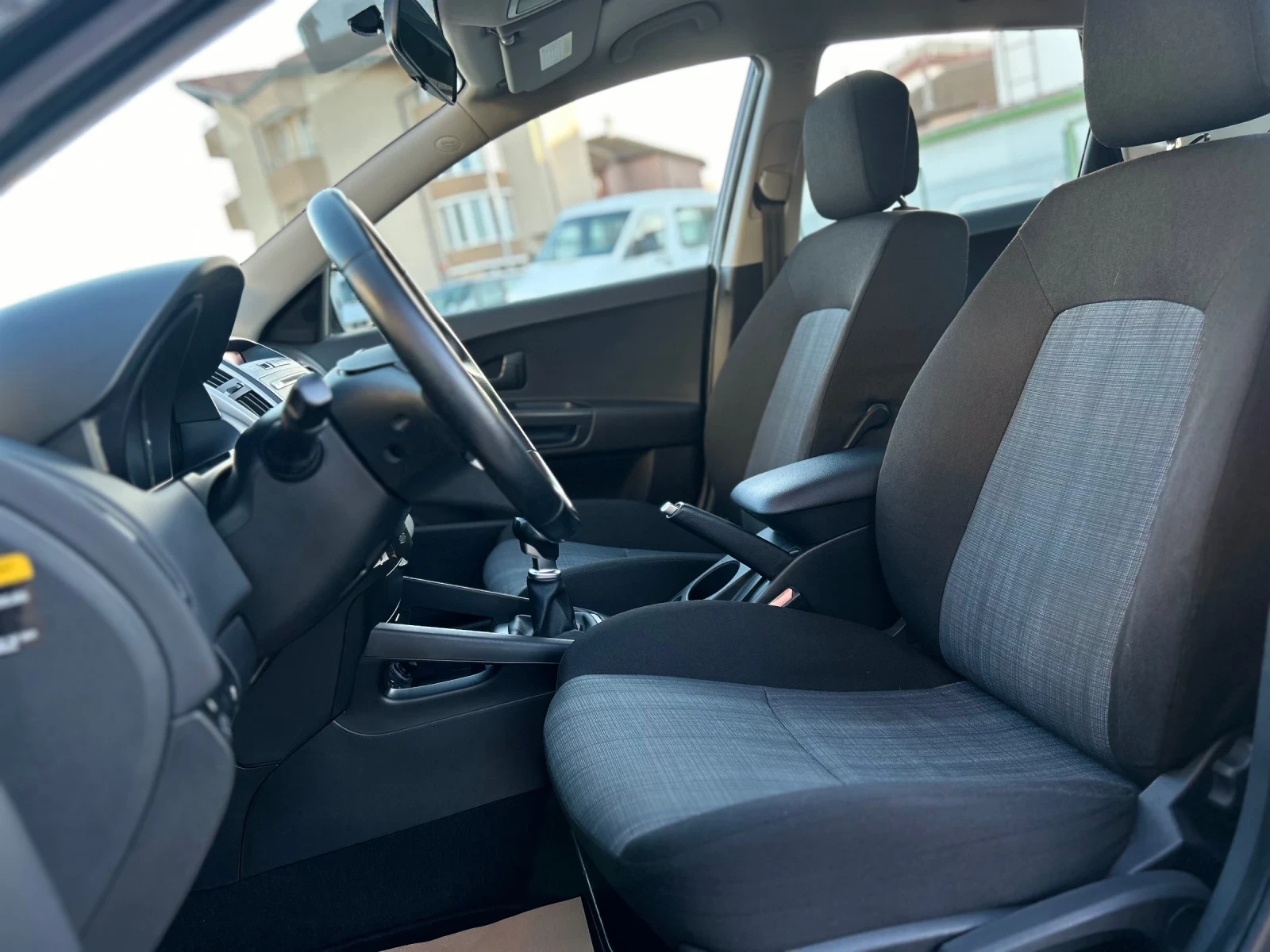 Kia Ceed 1.4i - изображение 9