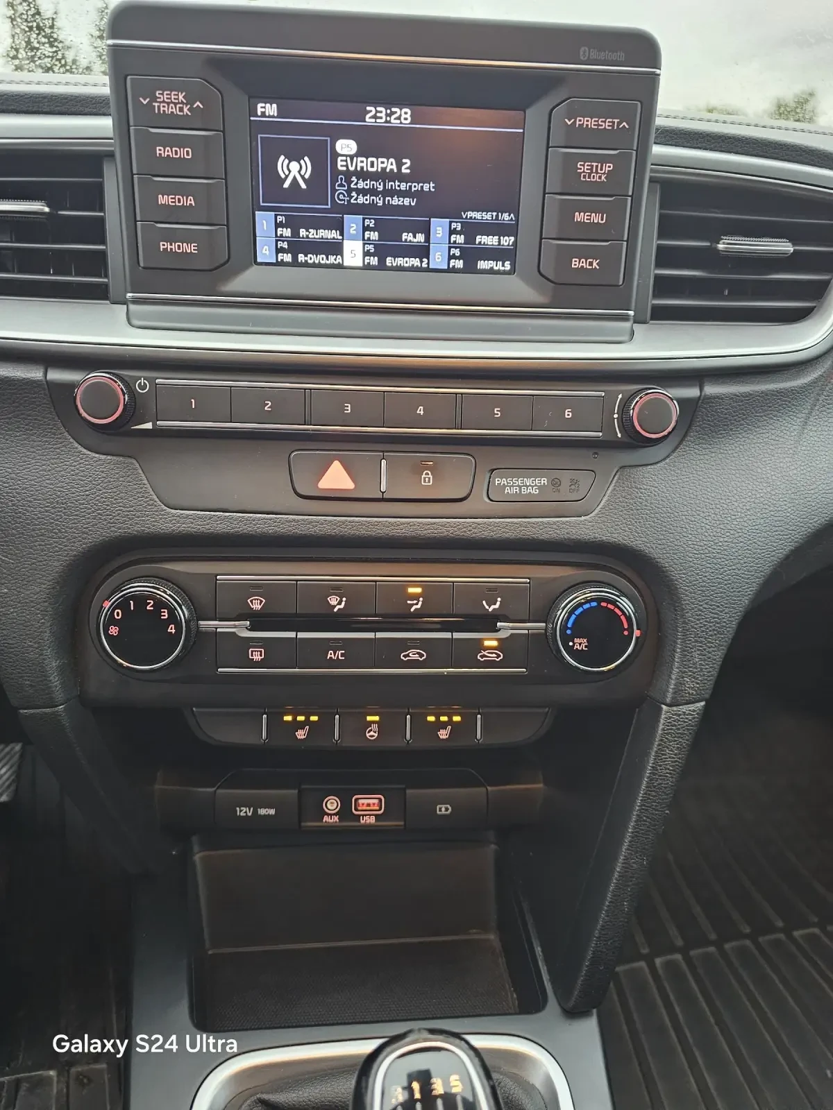 Kia Ceed 1.4 100 | Mobile.bg   11