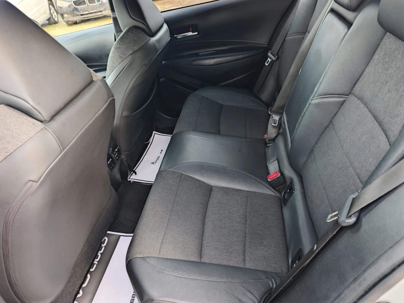 Toyota Corolla HYBRID* КОЖА* CARPLAY*  - изображение 10