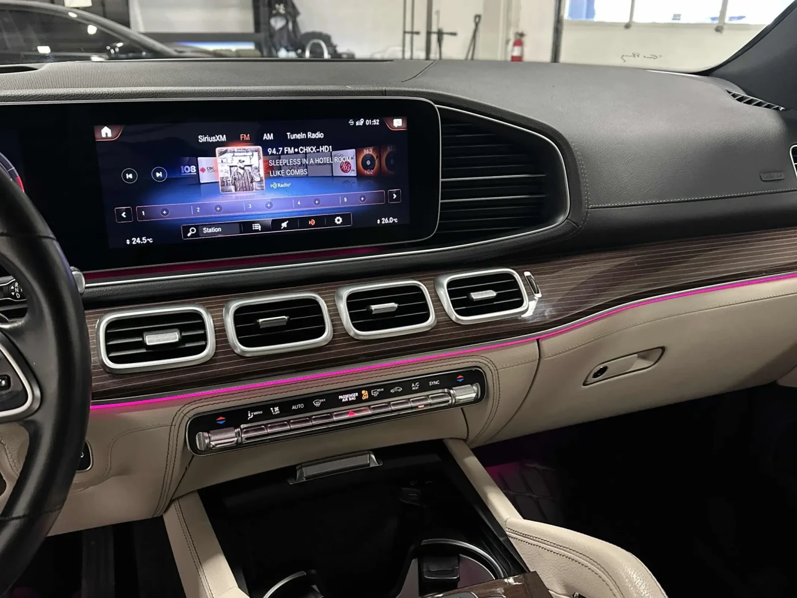 Mercedes-Benz CLA 350 AMG 4MATIC * 360* DISTRONIC * PANO * HUD * BURMESTER - изображение 9