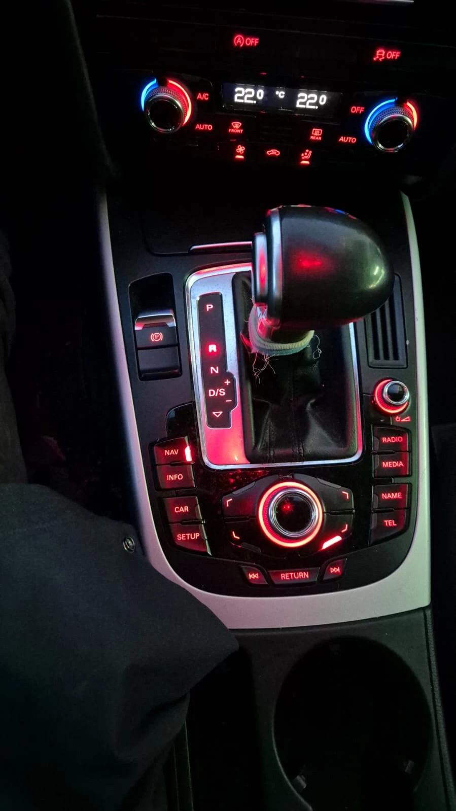 Audi A4, снимка 7 - Автомобили и джипове - 53817589