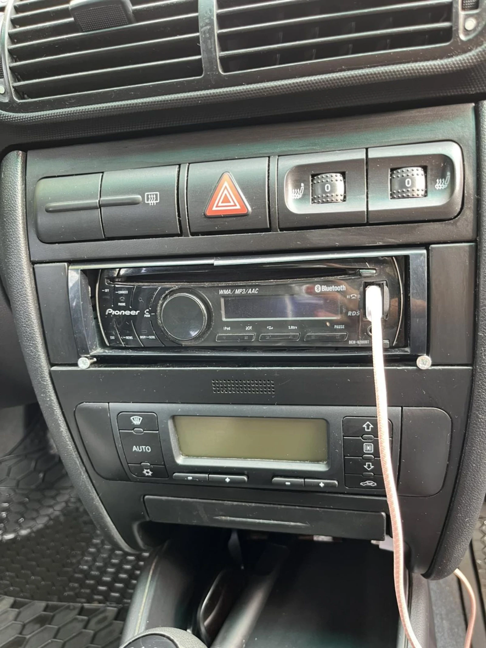 Seat Leon, снимка 4 - Автомобили и джипове - 54144733