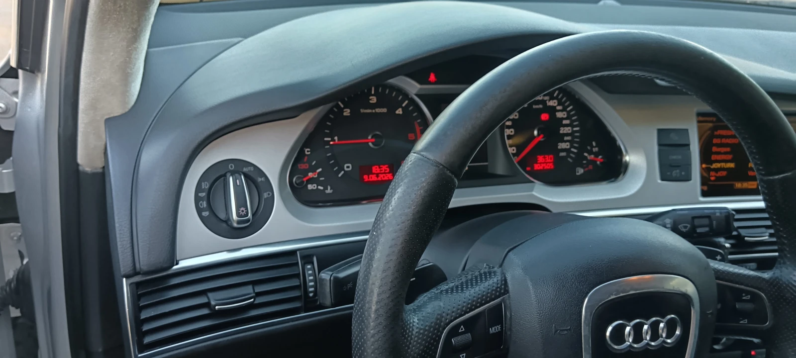 Audi A6, снимка 9 - Автомобили и джипове - 54978052