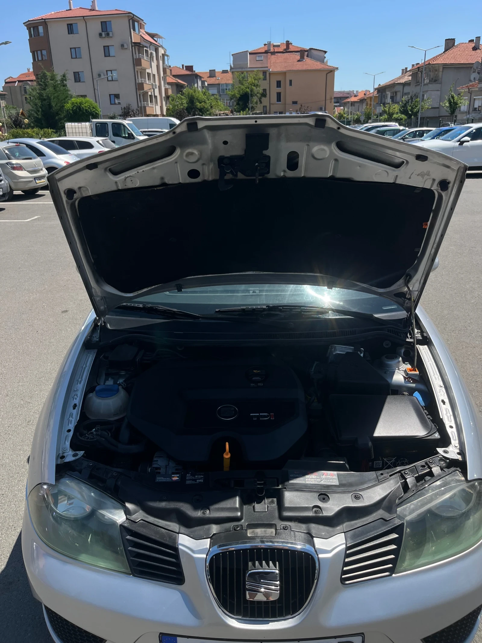 Seat Ibiza 1.9 101кс., снимка 6 - Автомобили и джипове - 55104162