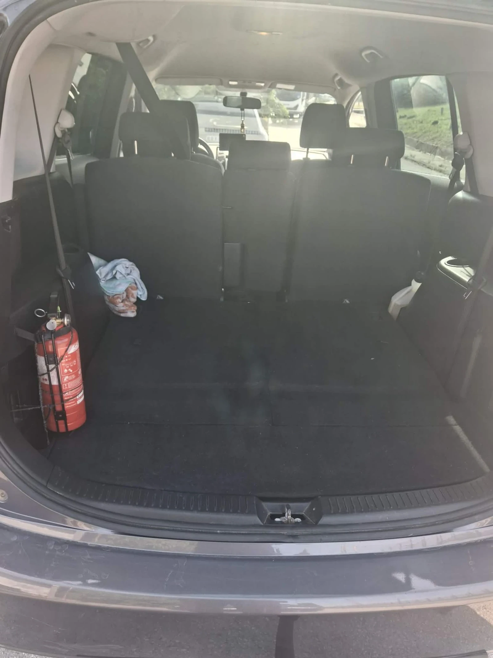 Mazda 5, снимка 5 - Автомобили и джипове - 55190506