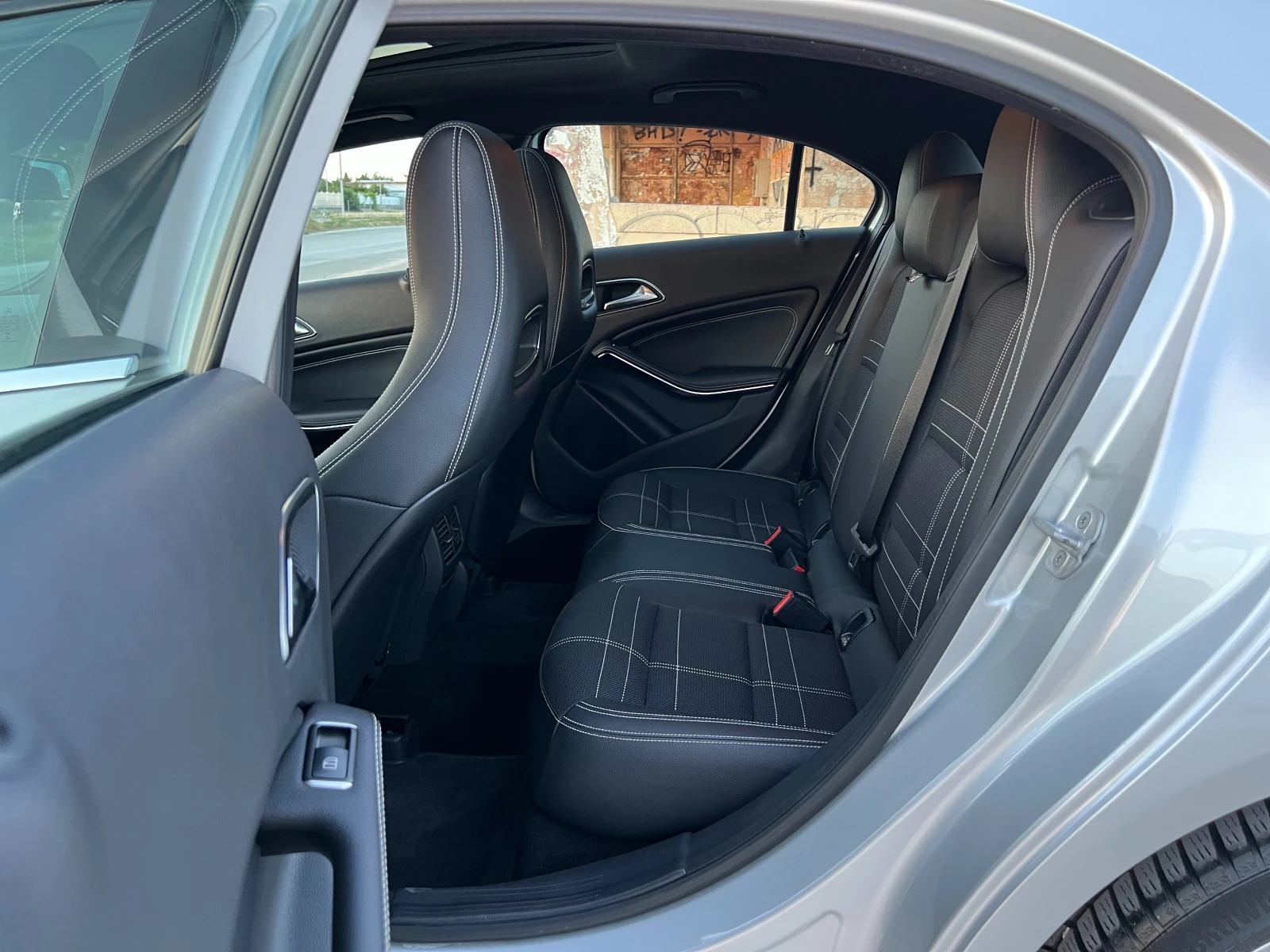 Mercedes-Benz A 220 2.2-CDI-170к.с-AMG LINE-ТОП СЪСТОЯНИЕ!, снимка 14 - Автомобили и джипове - 55278540