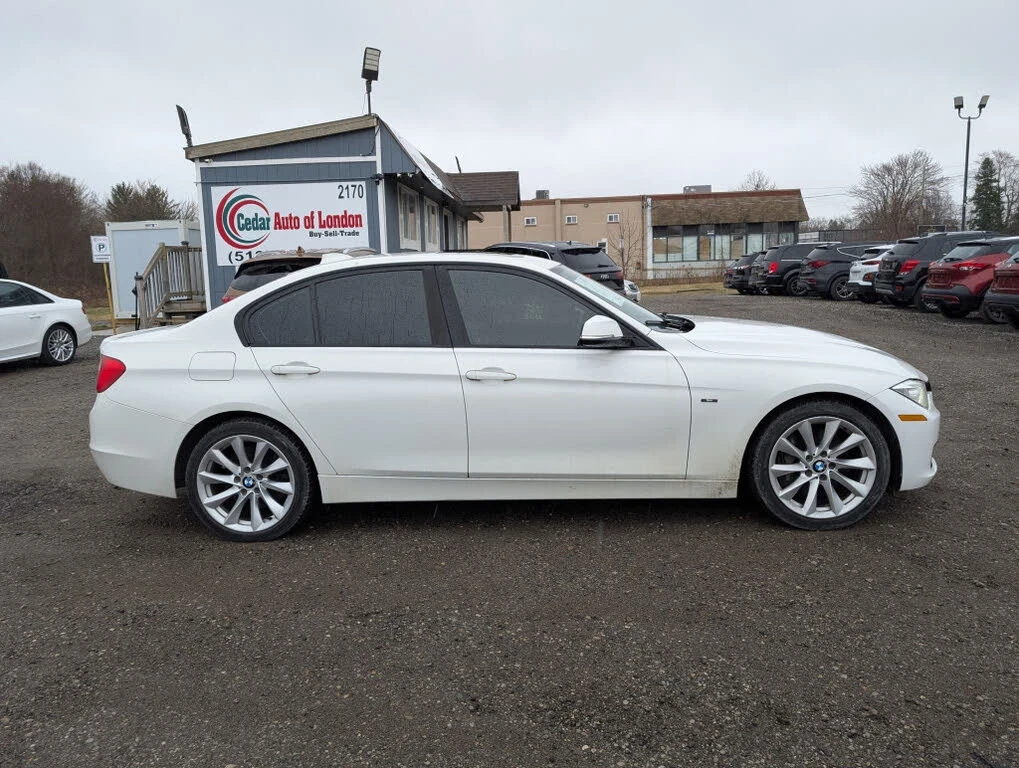BMW 335 i xDrive | ШИБЕДАХ | KEYLESS | ЗАДНА КАМЕРА | , снимка 4 - Автомобили и джипове - 55291630