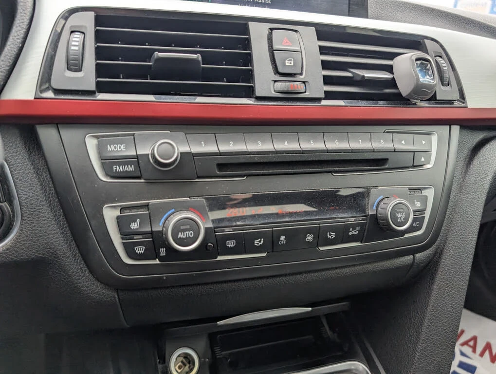 BMW 335 i xDrive | ШИБЕДАХ | KEYLESS | ЗАДНА КАМЕРА | , снимка 17 - Автомобили и джипове - 55291630