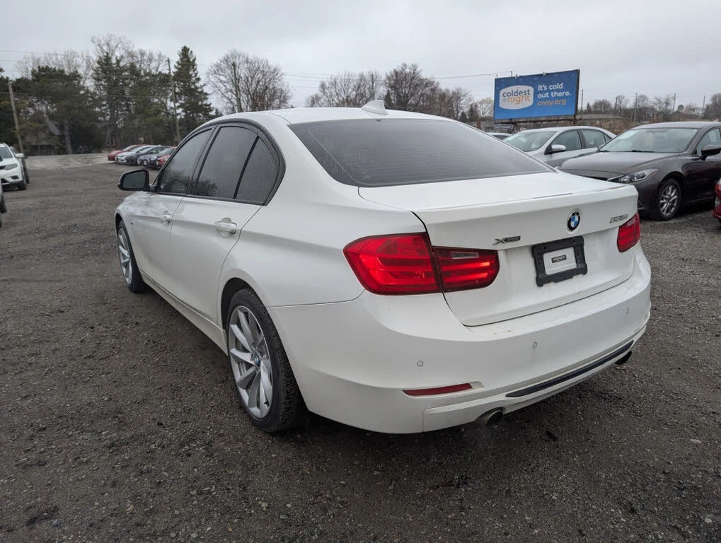 BMW 335 i xDrive | ШИБЕДАХ | KEYLESS | ЗАДНА КАМЕРА | , снимка 10 - Автомобили и джипове - 55291630