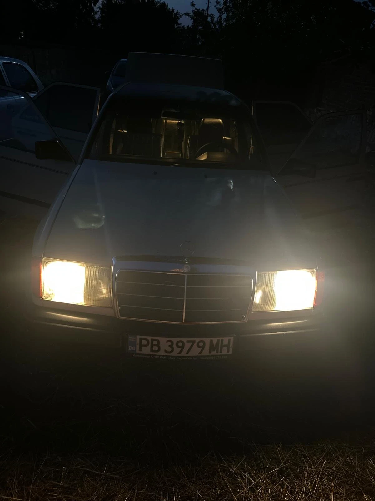 Mercedes-Benz 124, снимка 9 - Автомобили и джипове - 55349477
