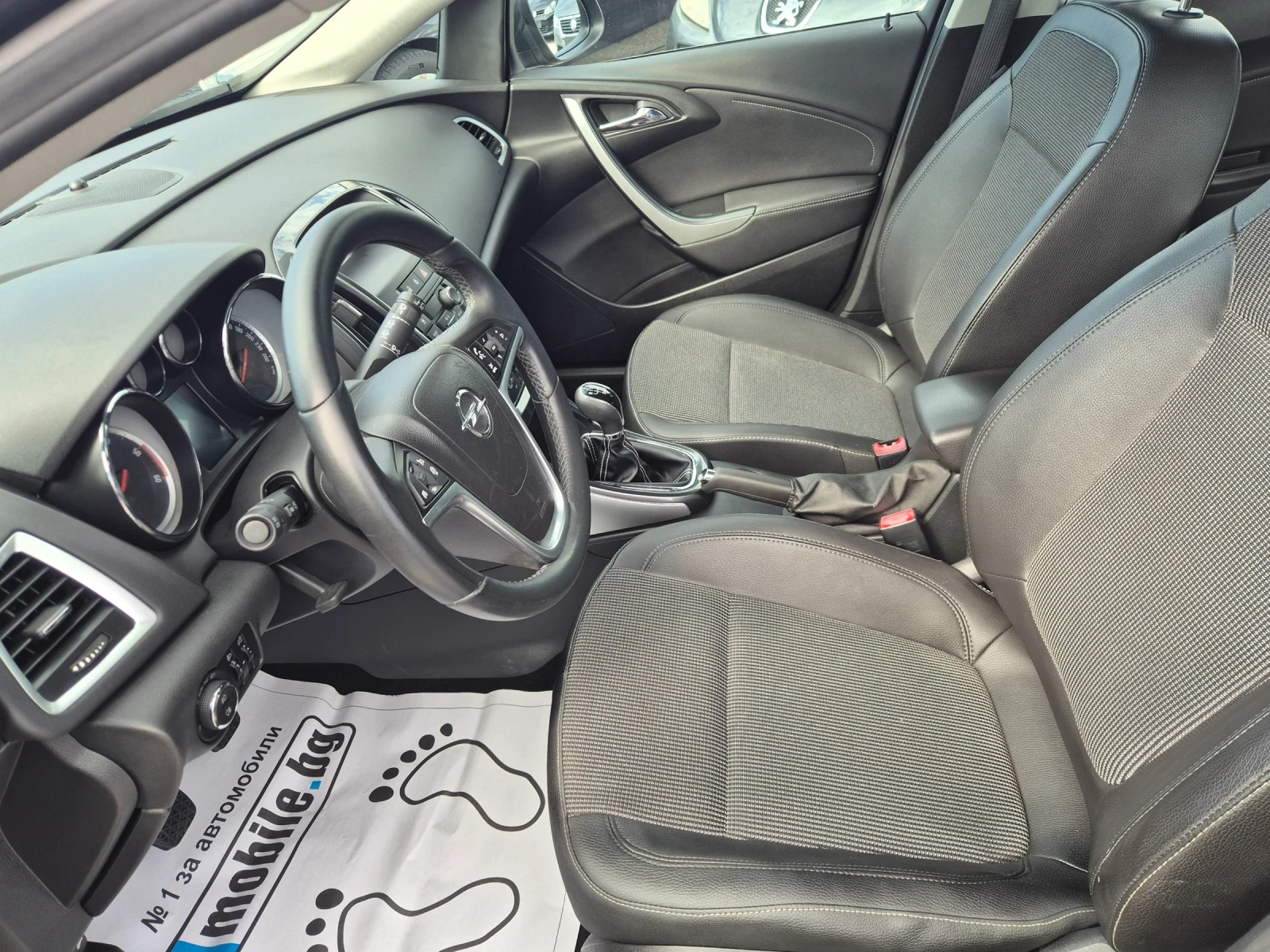 Opel Astra 1.7 CDTI, снимка 8 - Автомобили и джипове - 55440670