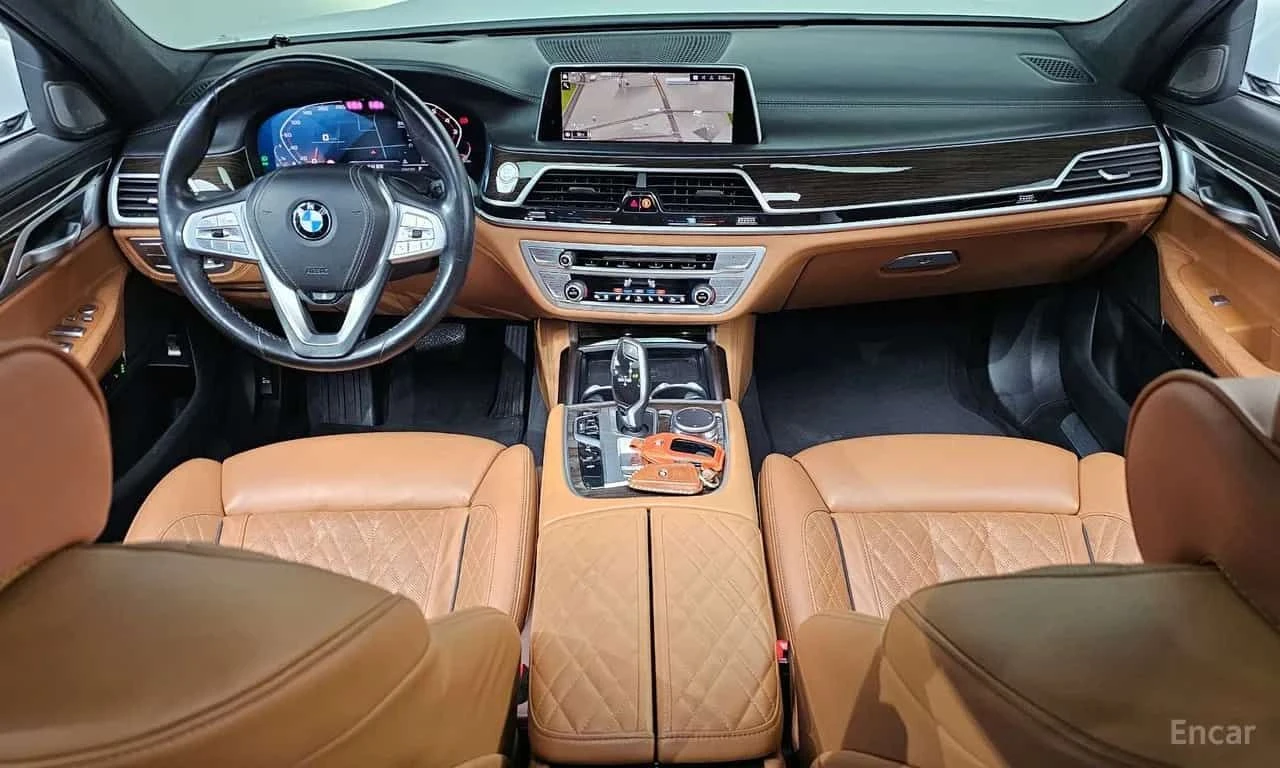 BMW 740 * 740Li xDrive Design Pure Excellence * CARFAX * Ц, снимка 8 - Автомобили и джипове - 55556389