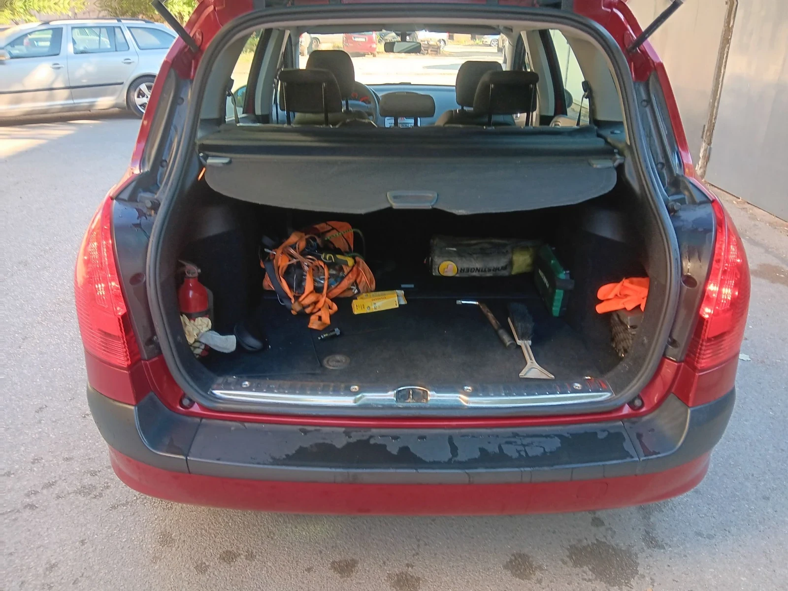 Peugeot 308 1.6HDI, снимка 11 - Автомобили и джипове - 55732974