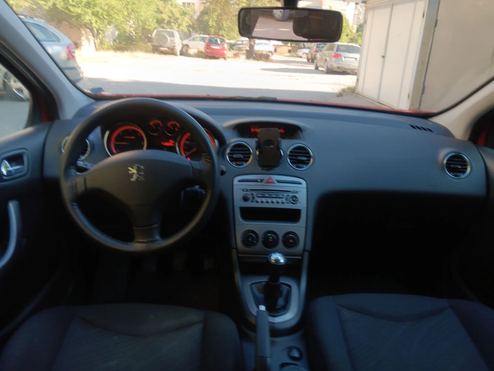 Peugeot 308 1.6HDI, снимка 14 - Автомобили и джипове - 55732974
