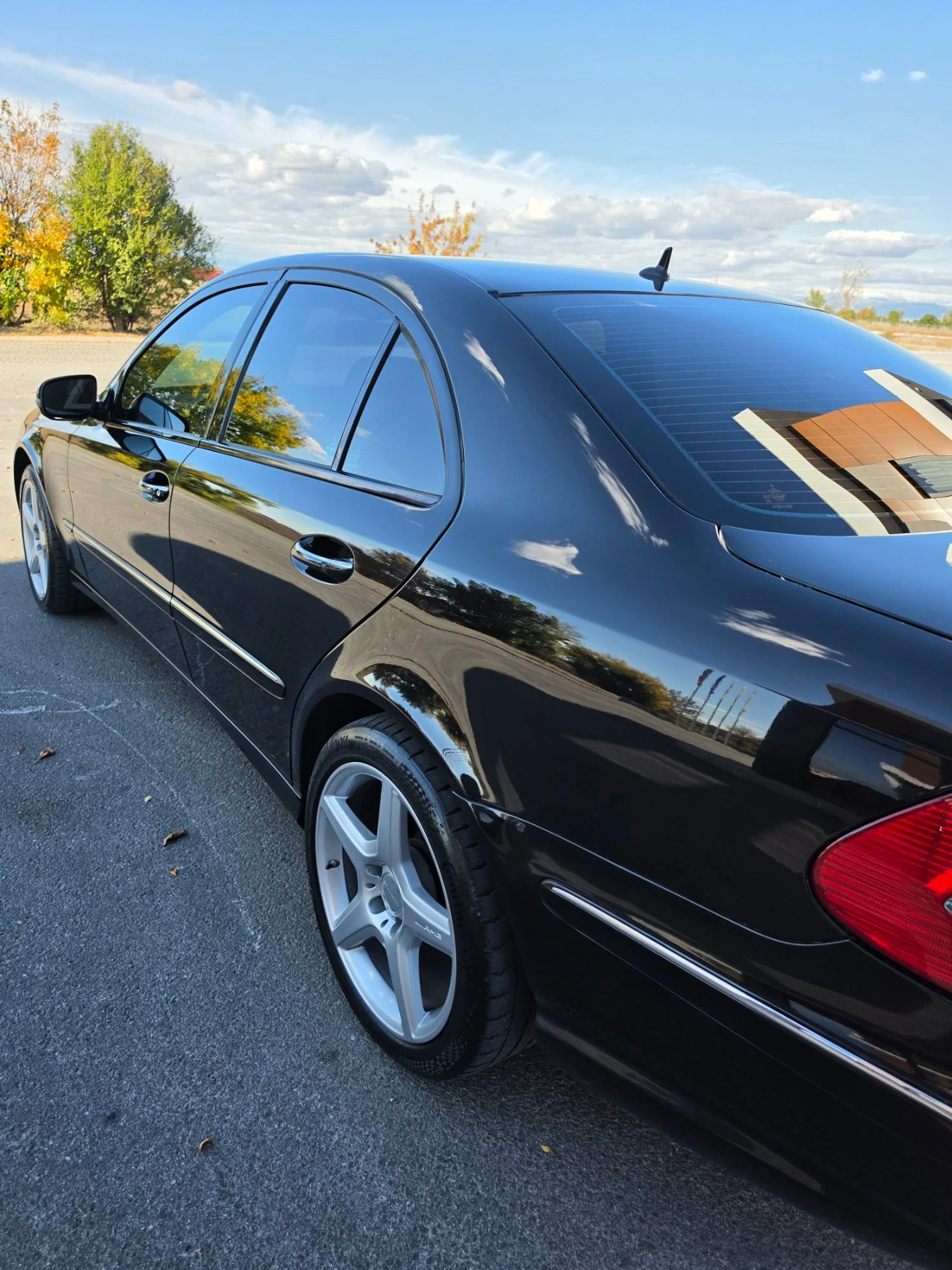 Mercedes-Benz E 500 E 500, снимка 3 - Автомобили и джипове - 56543767