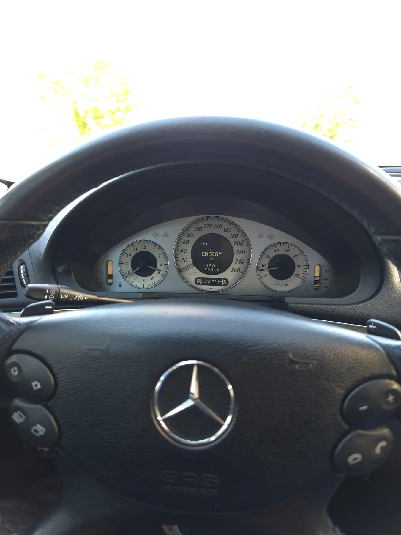 Mercedes-Benz E 500 E 500, снимка 17 - Автомобили и джипове - 56543767