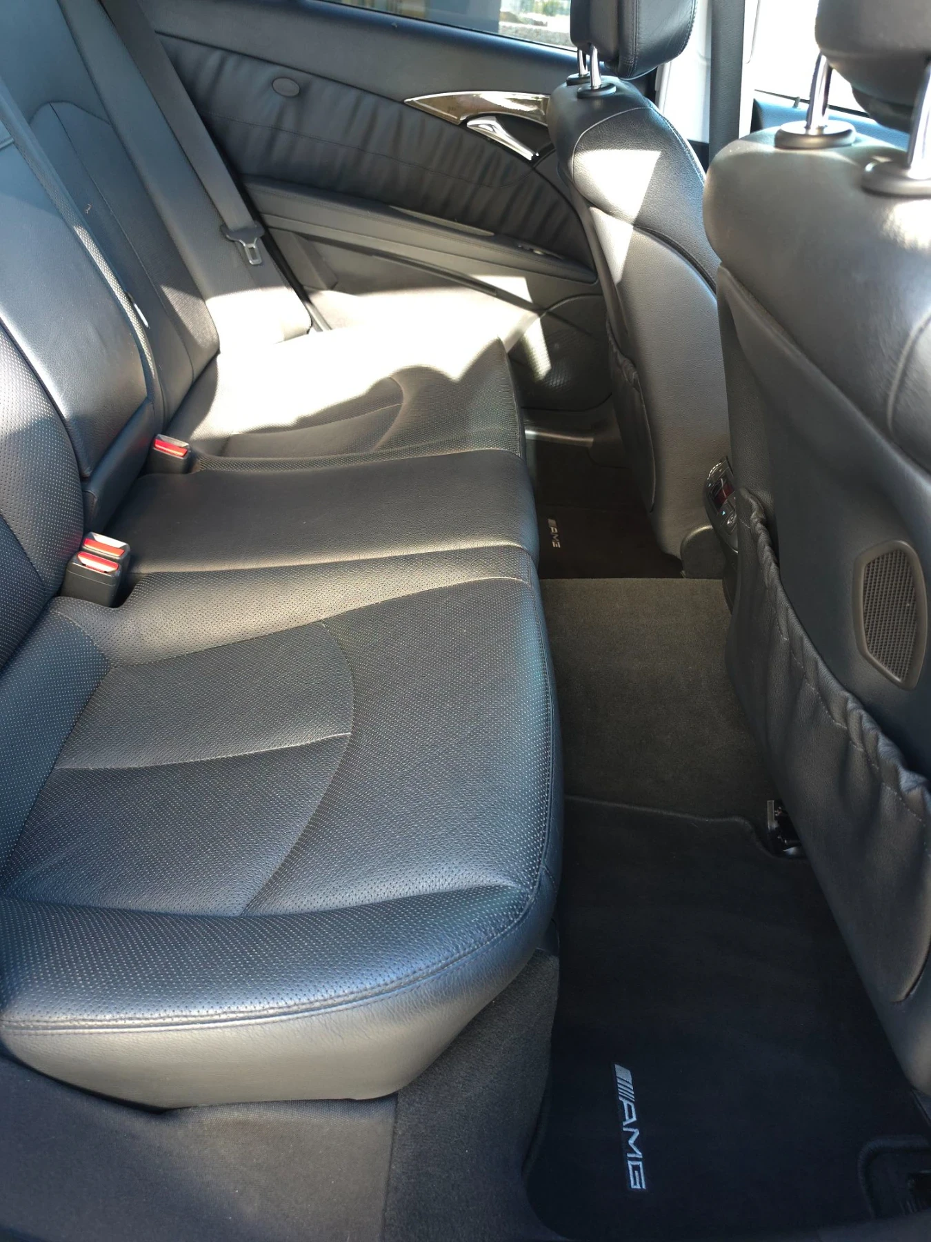 Mercedes-Benz E 500 E 500, снимка 10 - Автомобили и джипове - 56543767