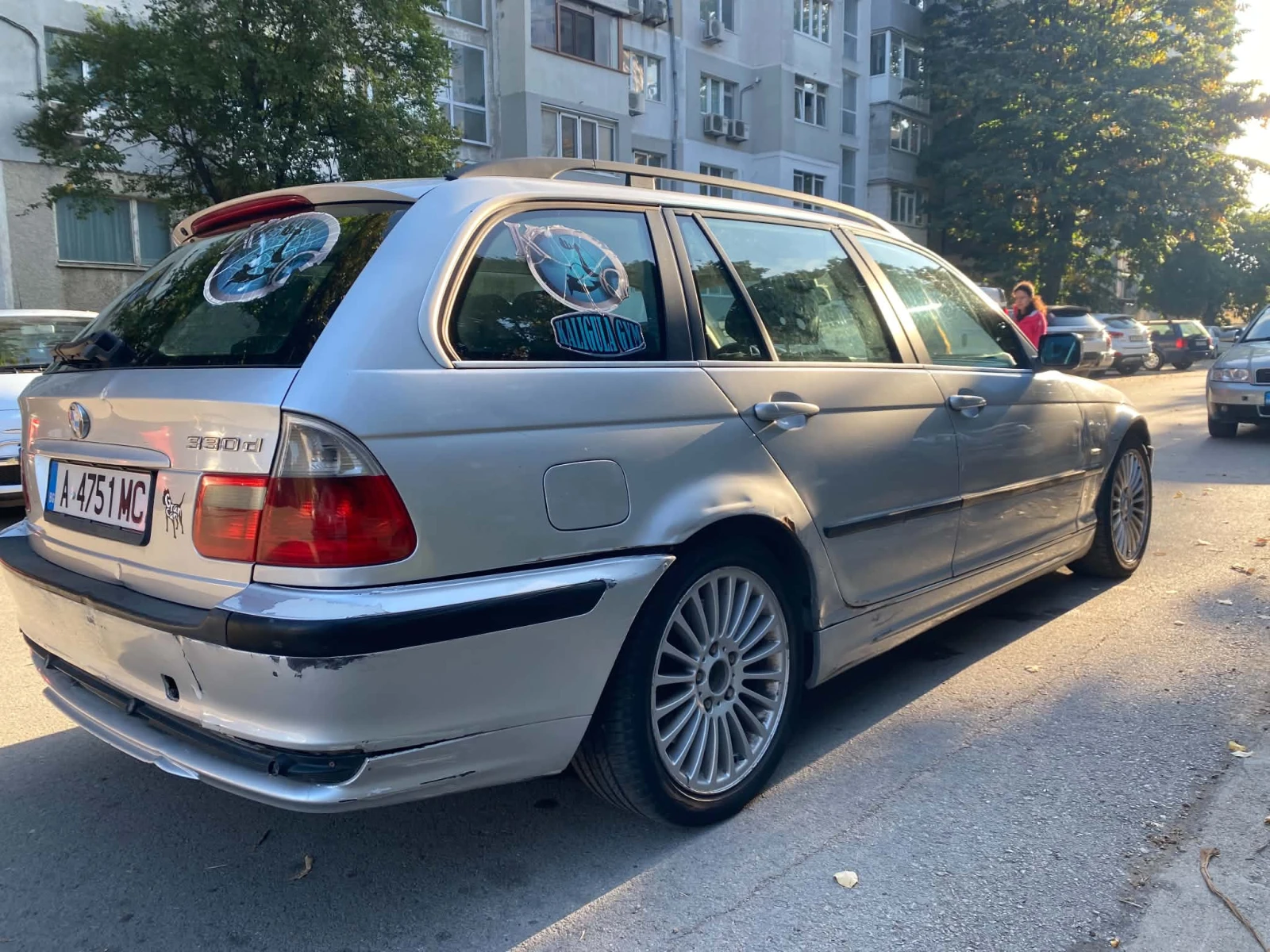 BMW 330, снимка 4 - Автомобили и джипове - 56680123