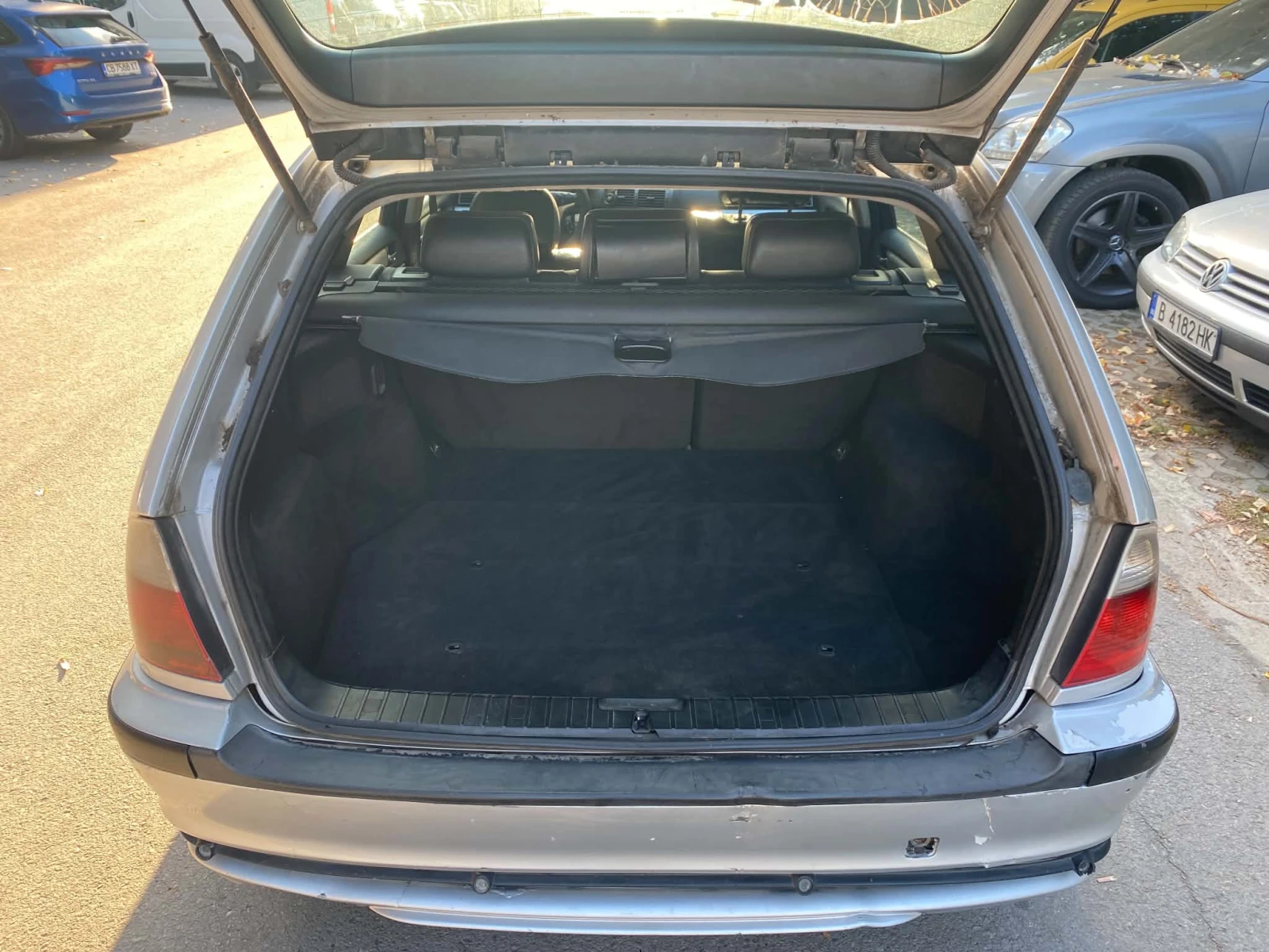 BMW 330, снимка 9 - Автомобили и джипове - 56680123