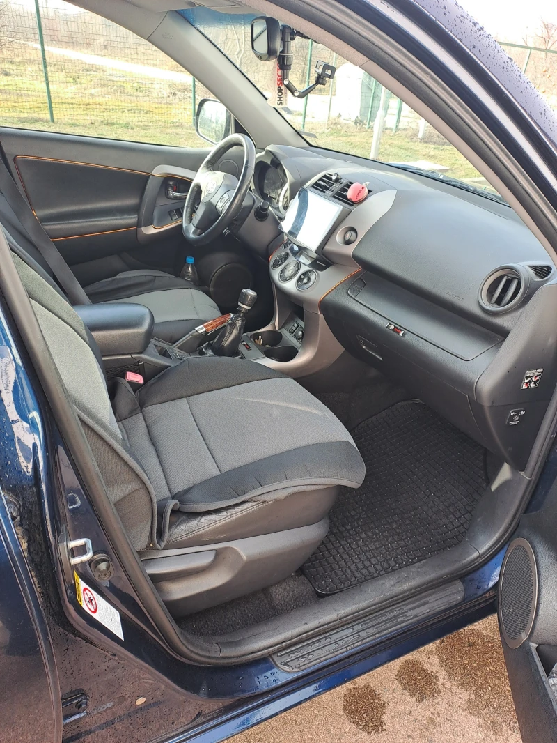 Toyota Rav4, снимка 5 - Автомобили и джипове - 48558378