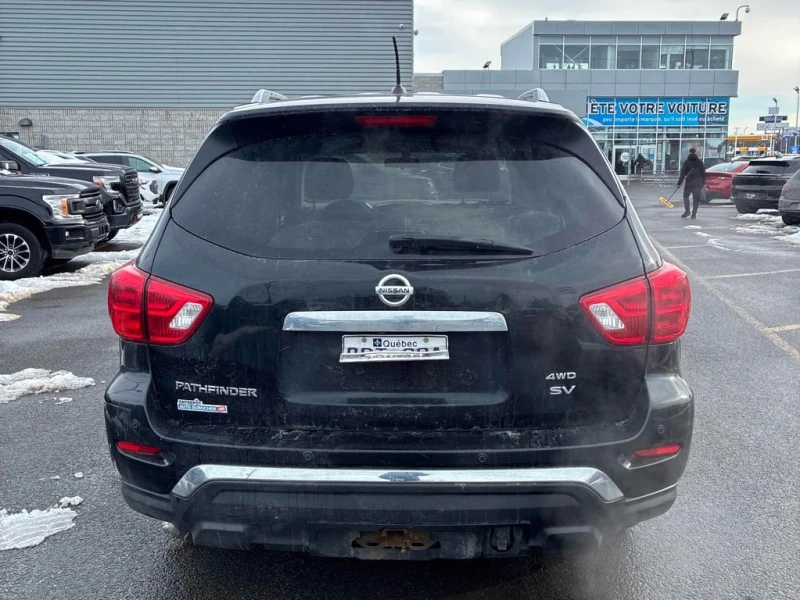 Nissan Pathfinder * 4x4 * CARFAX * БЕЗ ПЪРВОНАЧАЛНА ВНОСКА, снимка 4 - Автомобили и джипове - 53114743