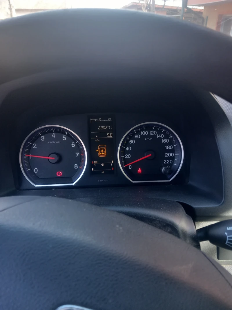 Honda Cr-v 2.0 i-vitec 150 k.c, снимка 6 - Автомобили и джипове - 53336141