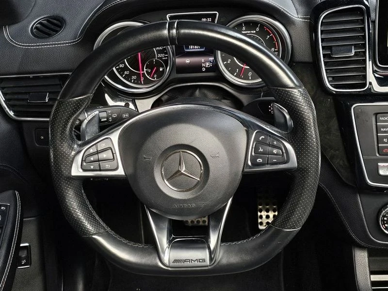 Mercedes-Benz GLE 63 AMG 4MATIC* HARMAN KARDON* DISTRONIC* 360* TV* PANO* , снимка 13 - Автомобили и джипове - 55336234