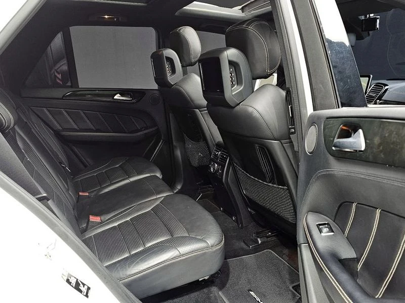 Mercedes-Benz GLE 63 AMG 4MATIC* HARMAN KARDON* DISTRONIC* 360* TV* PANO* , снимка 11 - Автомобили и джипове - 55336234