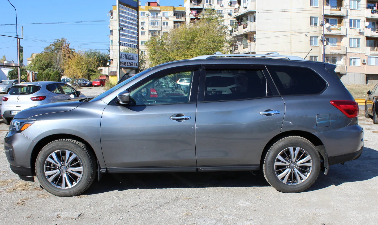 Nissan Pathfinder SV - изображение 3