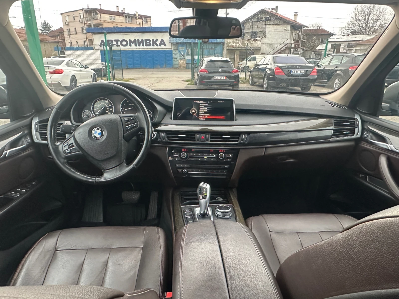 BMW X5 3.5i xDrive, снимка 16 - Автомобили и джипове - 54041135