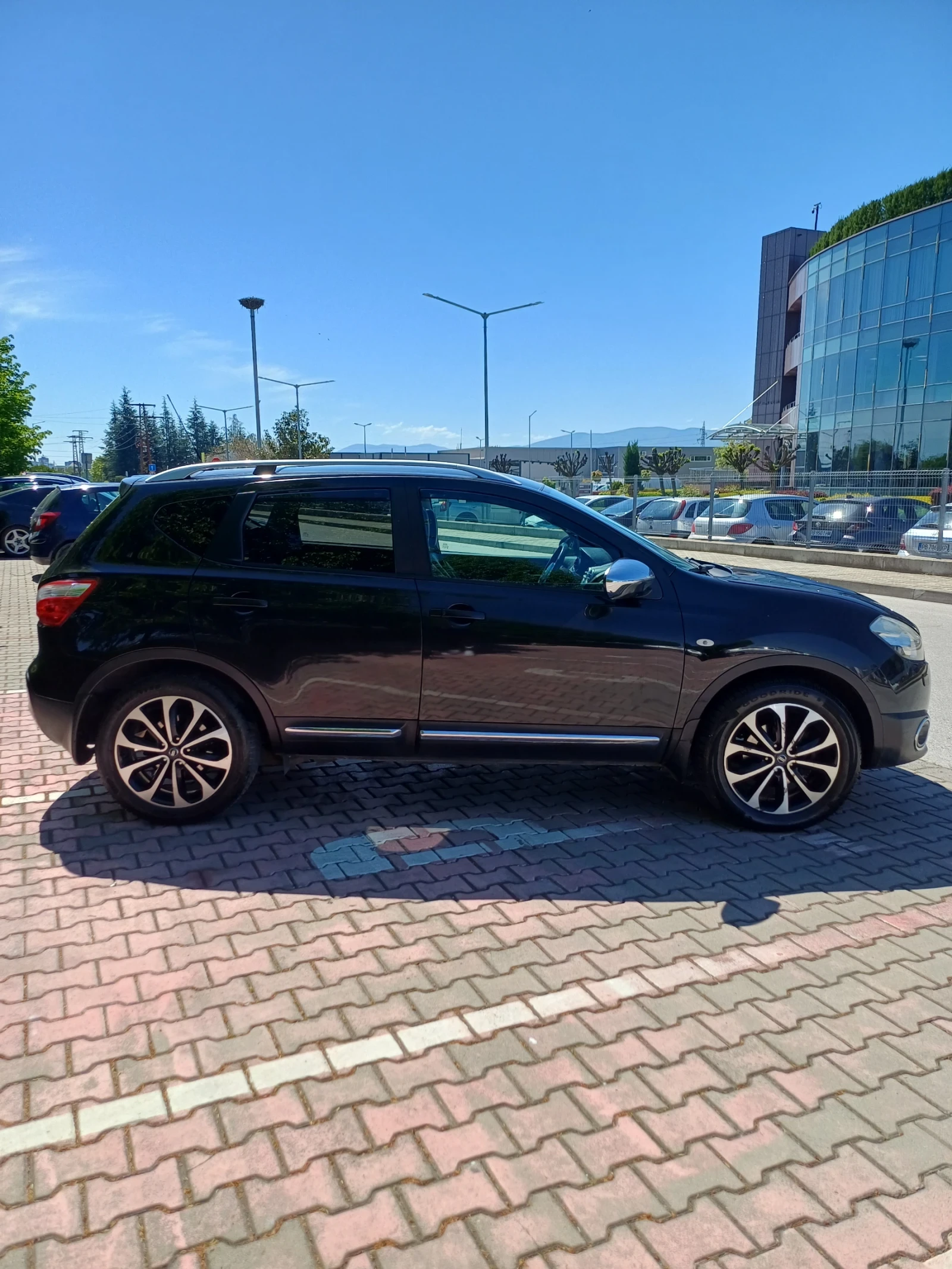 Nissan Qashqai TEKNA, снимка 4 - Автомобили и джипове - 54412017