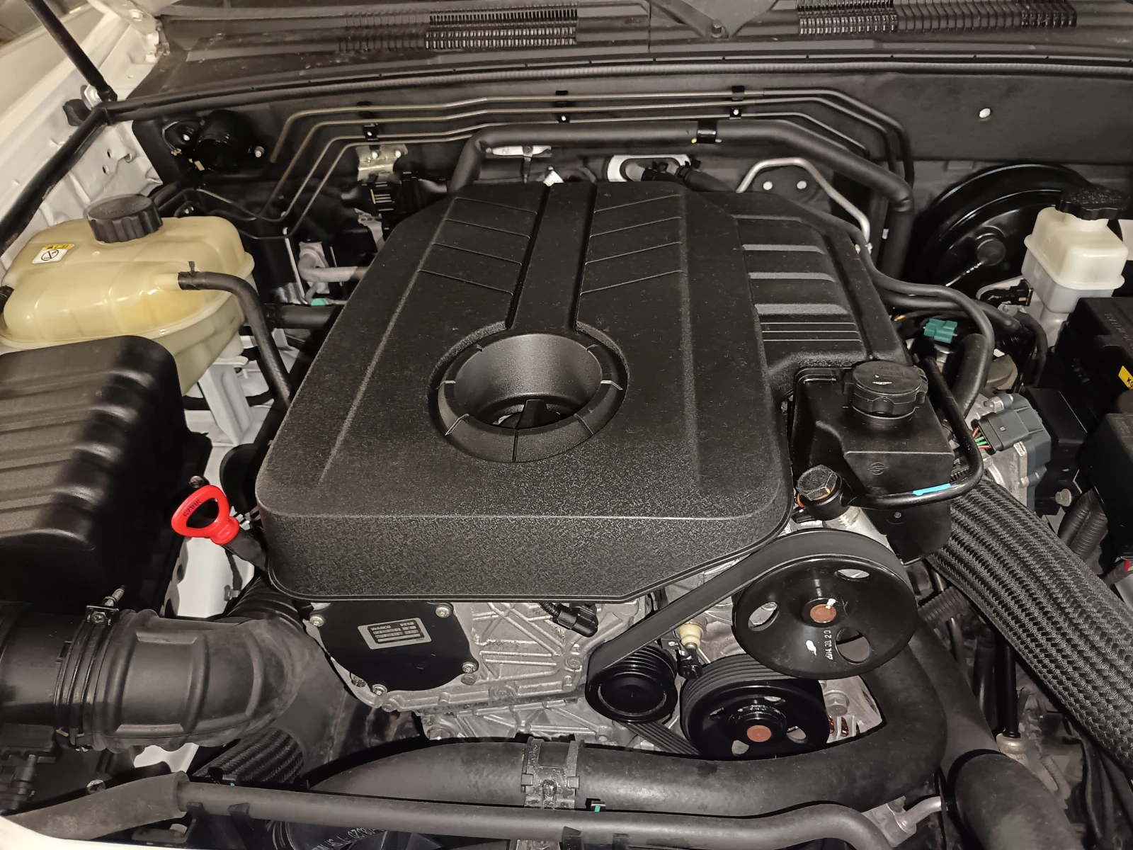 SsangYong Rexton W 2.0 e-XDi 4WD, снимка 10 - Автомобили и джипове - 54756394