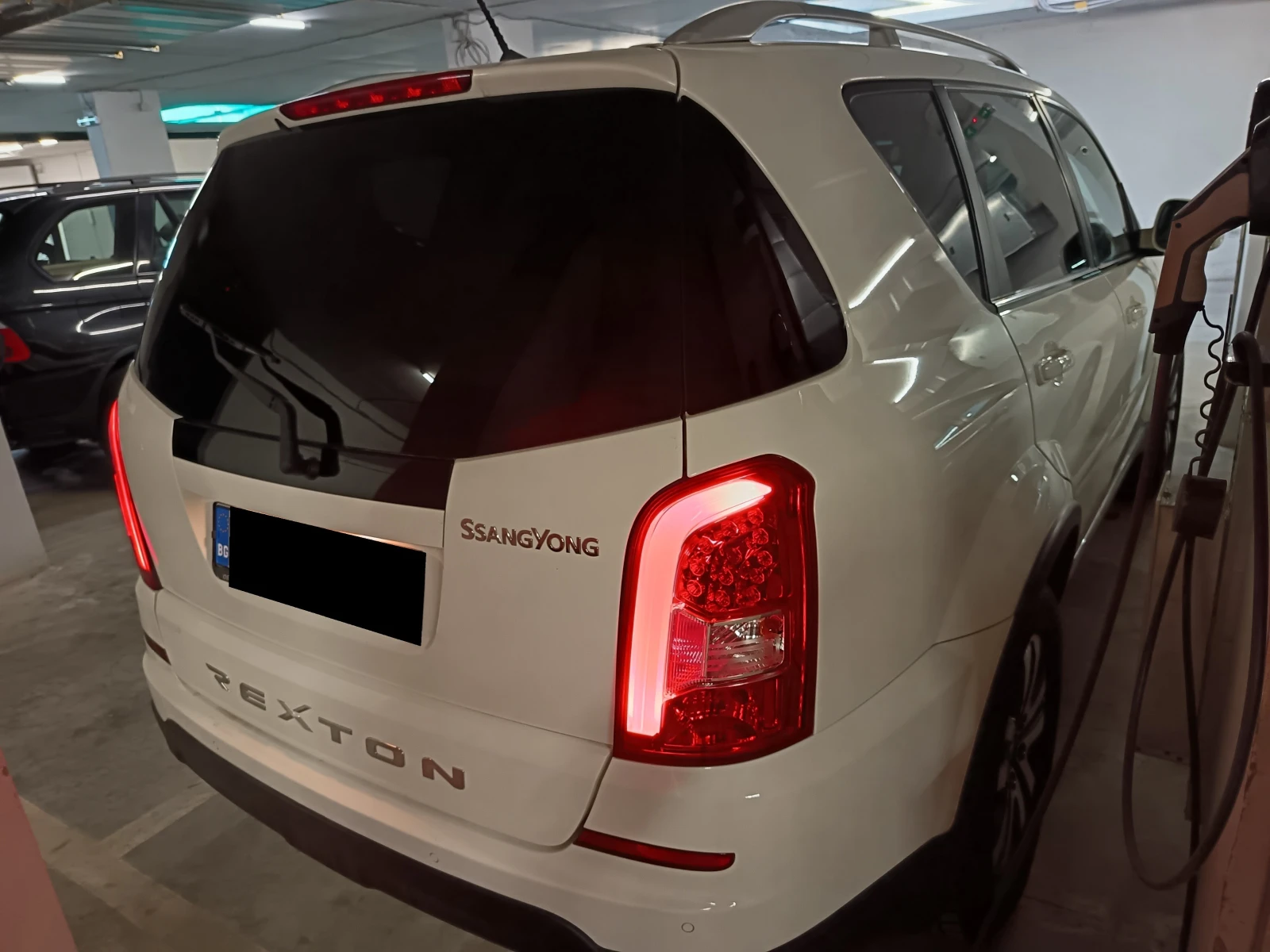 SsangYong Rexton W 2.0 e-XDi 4WD, снимка 5 - Автомобили и джипове - 54756394