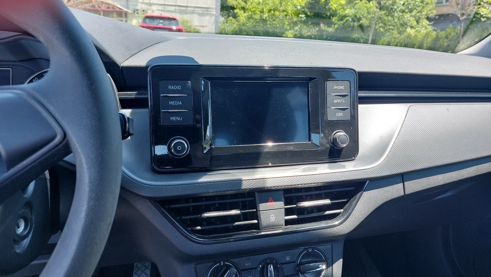 Skoda Kamiq, снимка 10 - Автомобили и джипове - 55536272