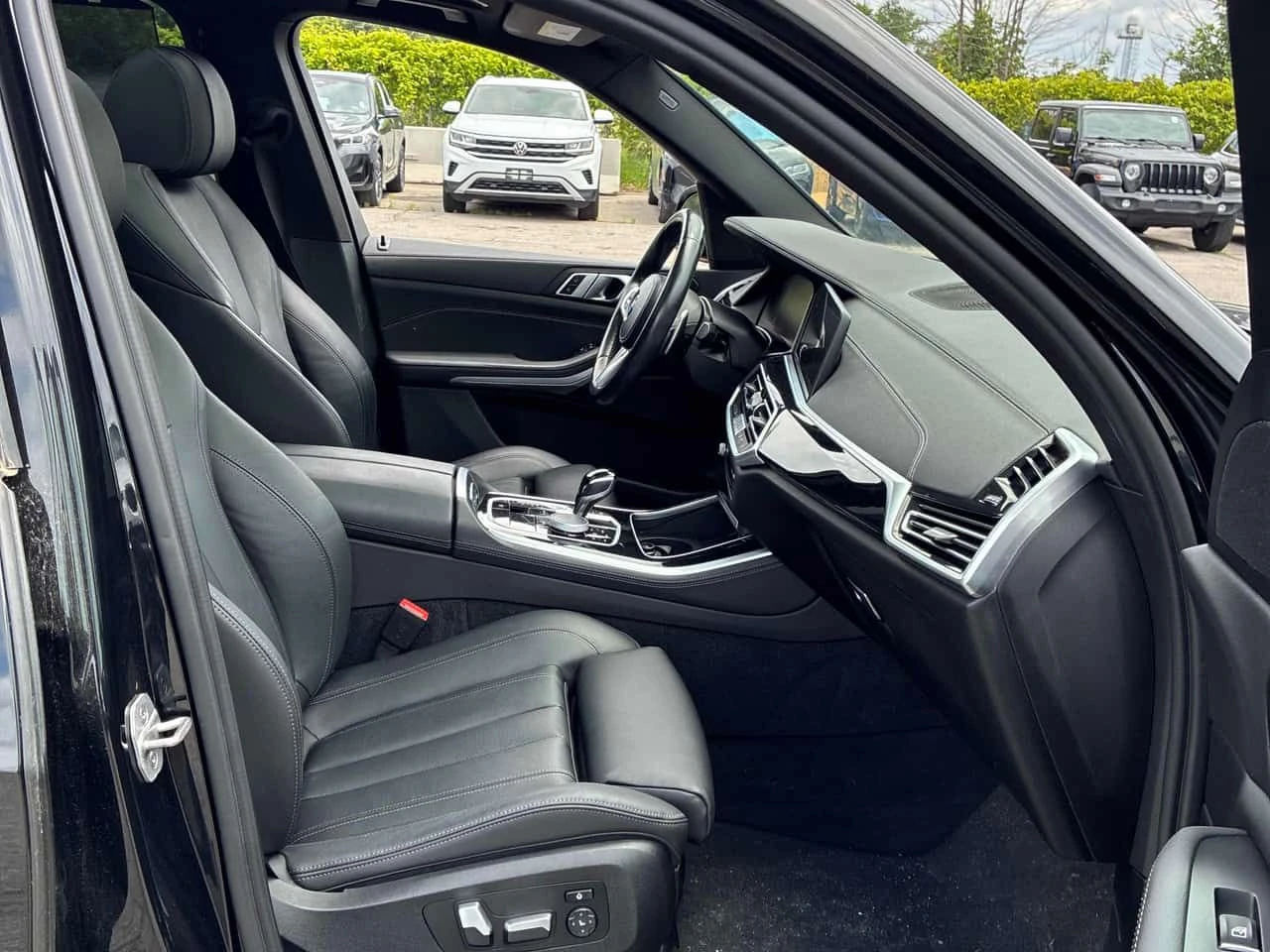 BMW X5 * xDrive40i * CARFAX * ОПЦИЯ ЗА ФИНАНСИРАНЕ * , снимка 17 - Автомобили и джипове - 55580573
